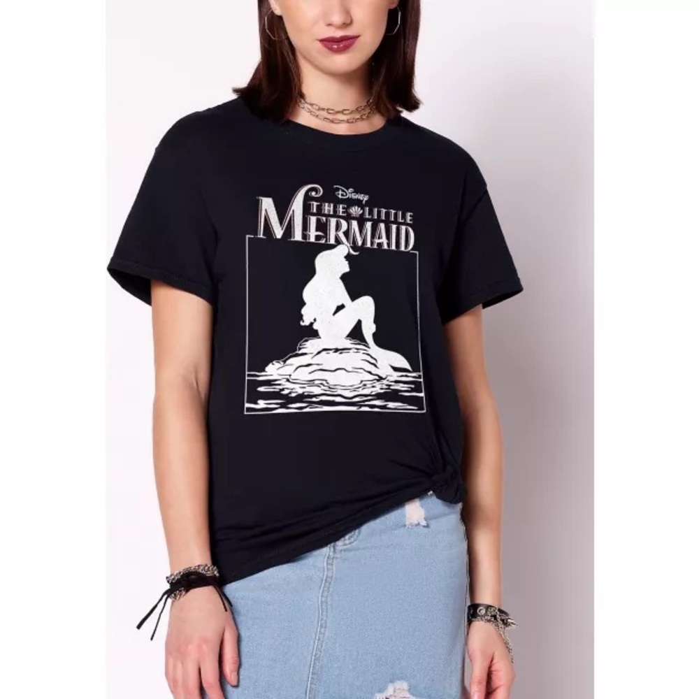 Disney Little Mermaid Black Tee Size Medium NWOT